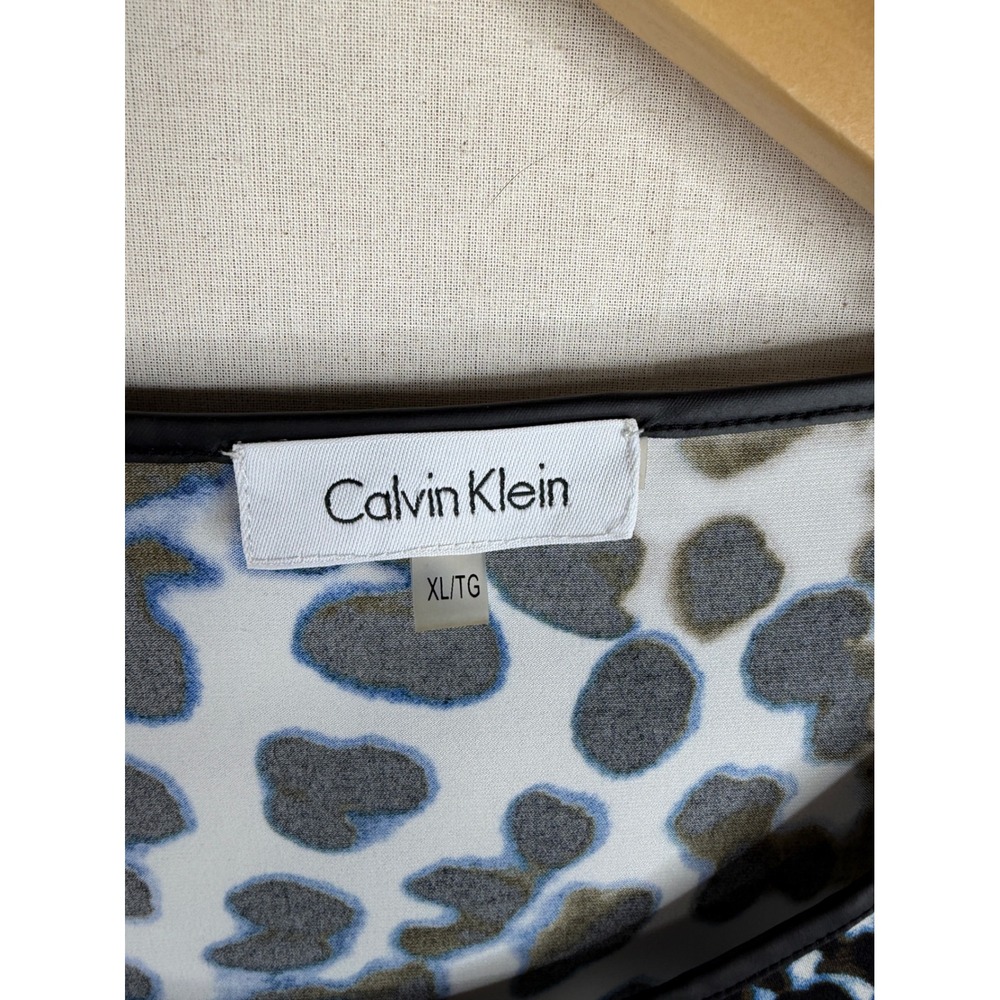 Calvin Klein Women's Leopard Print Blouse Size XL Blue - Picture 4 of 7